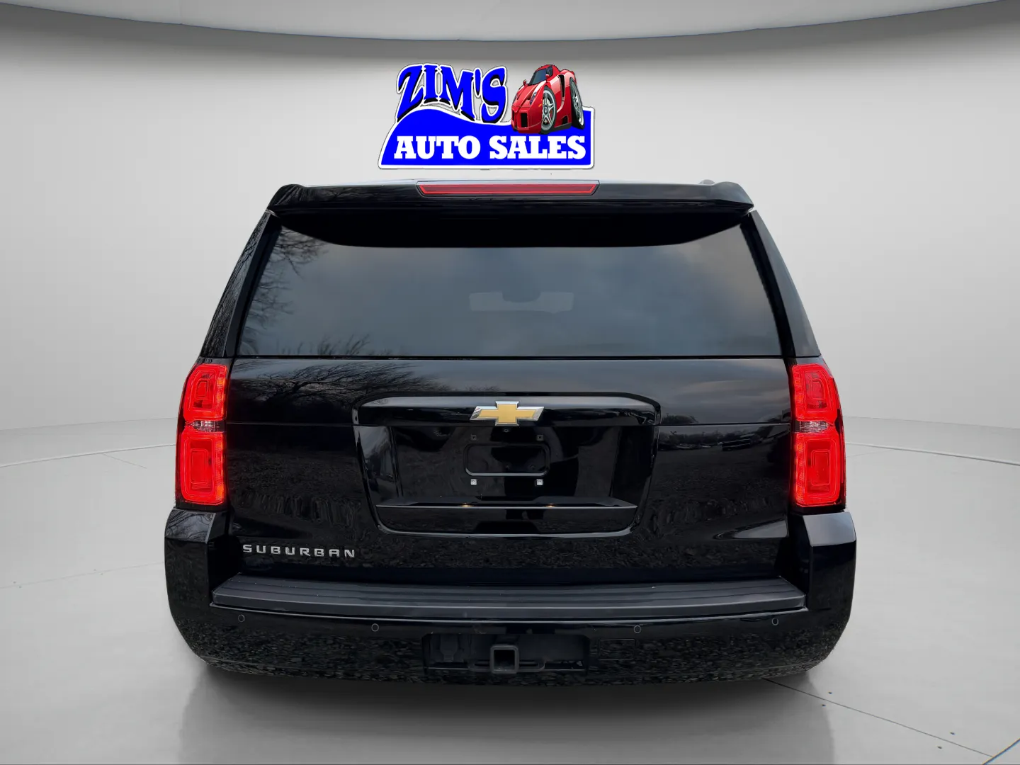 2016 Chevrolet Suburban LT - Photo 8