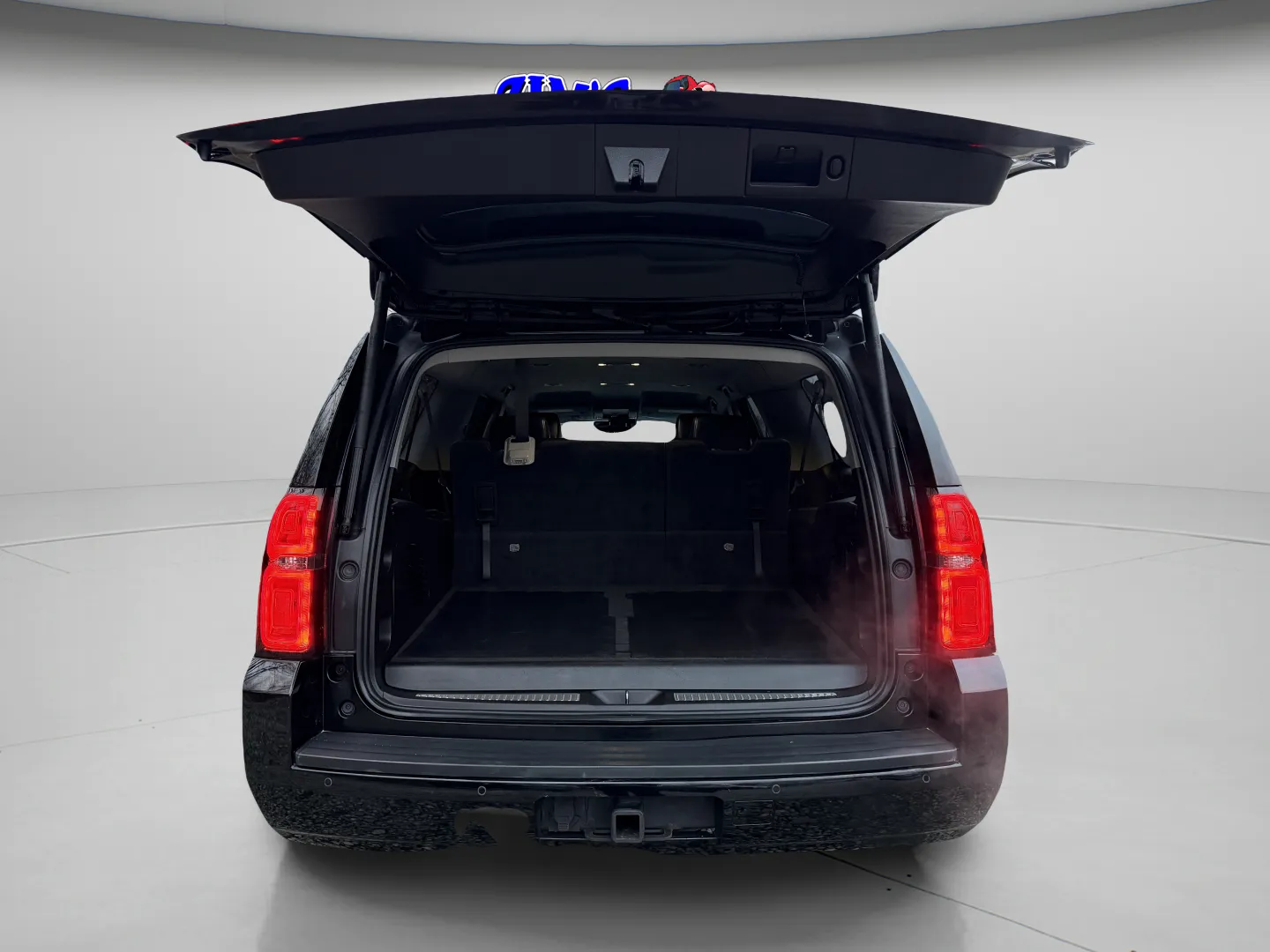 2016 Chevrolet Suburban LT - Photo 38