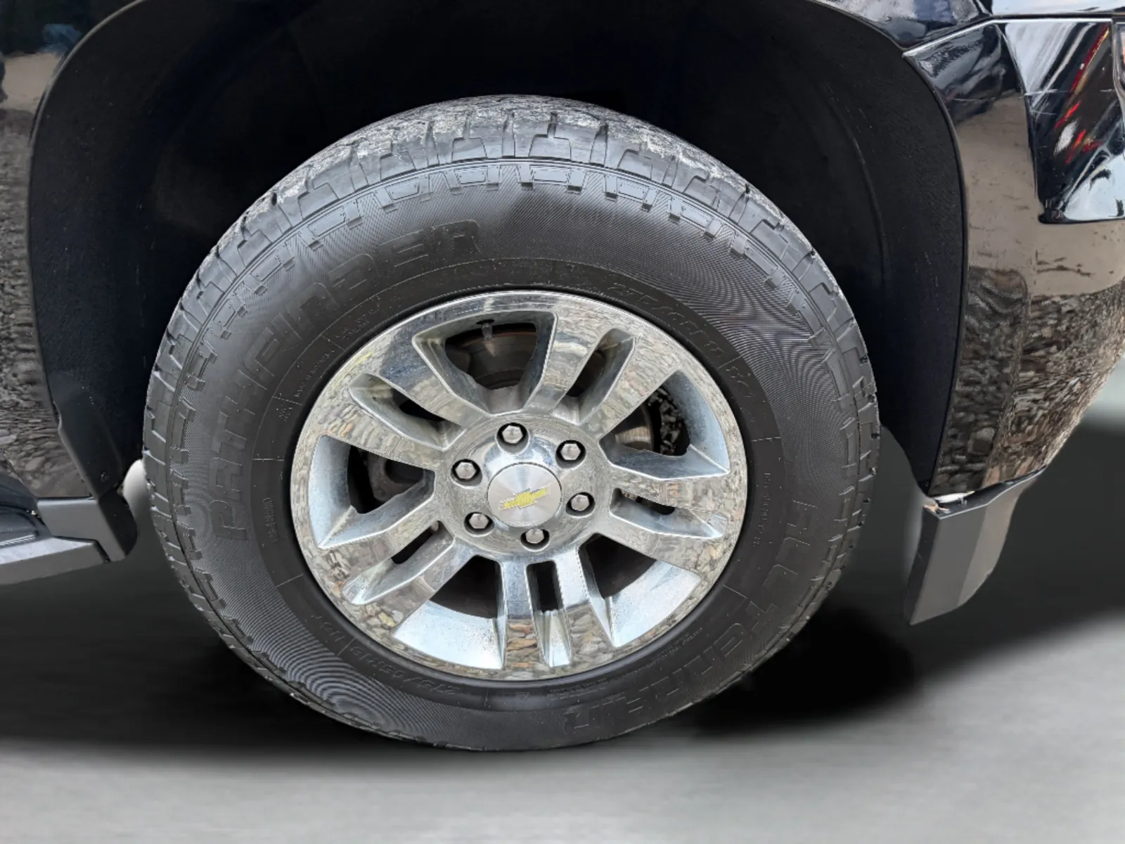 2016 Chevrolet Suburban LT - Photo 15
