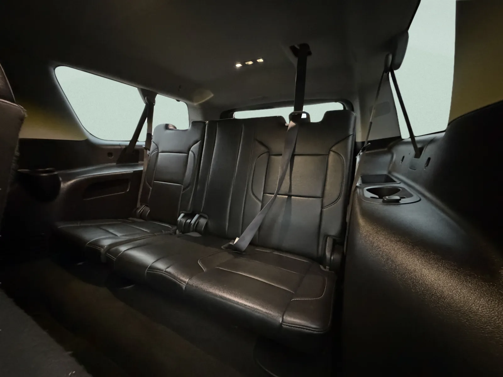 2016 Chevrolet Suburban LT - Photo 37