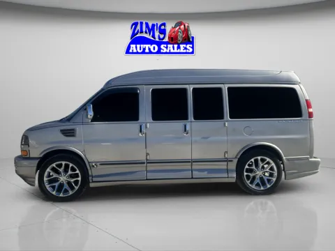 More photos of 2005 GMC Savana RV G1500 at Zim's Auto Sales, IN