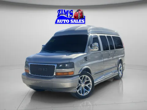 Another view of 2005 GMC Savana RV G1500 for sale in Logansport, IN at Zim's Auto Sales