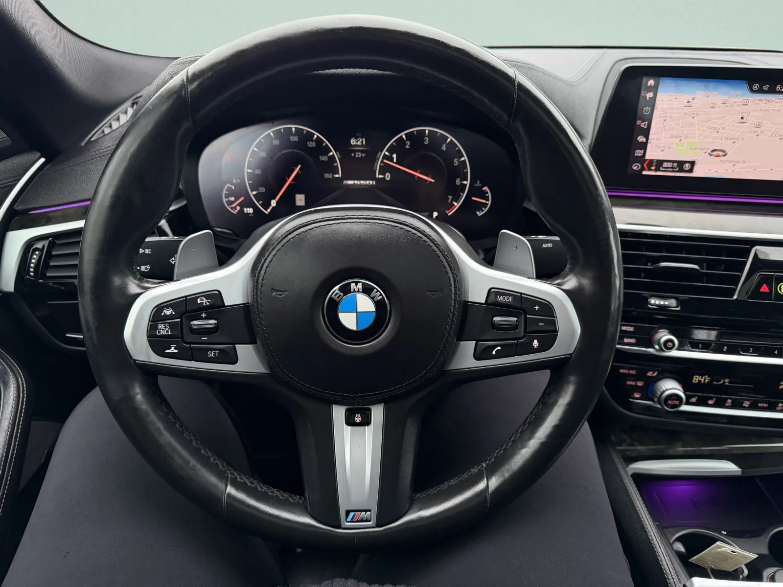 2019 BMW 5 Series M550i - Photo 23