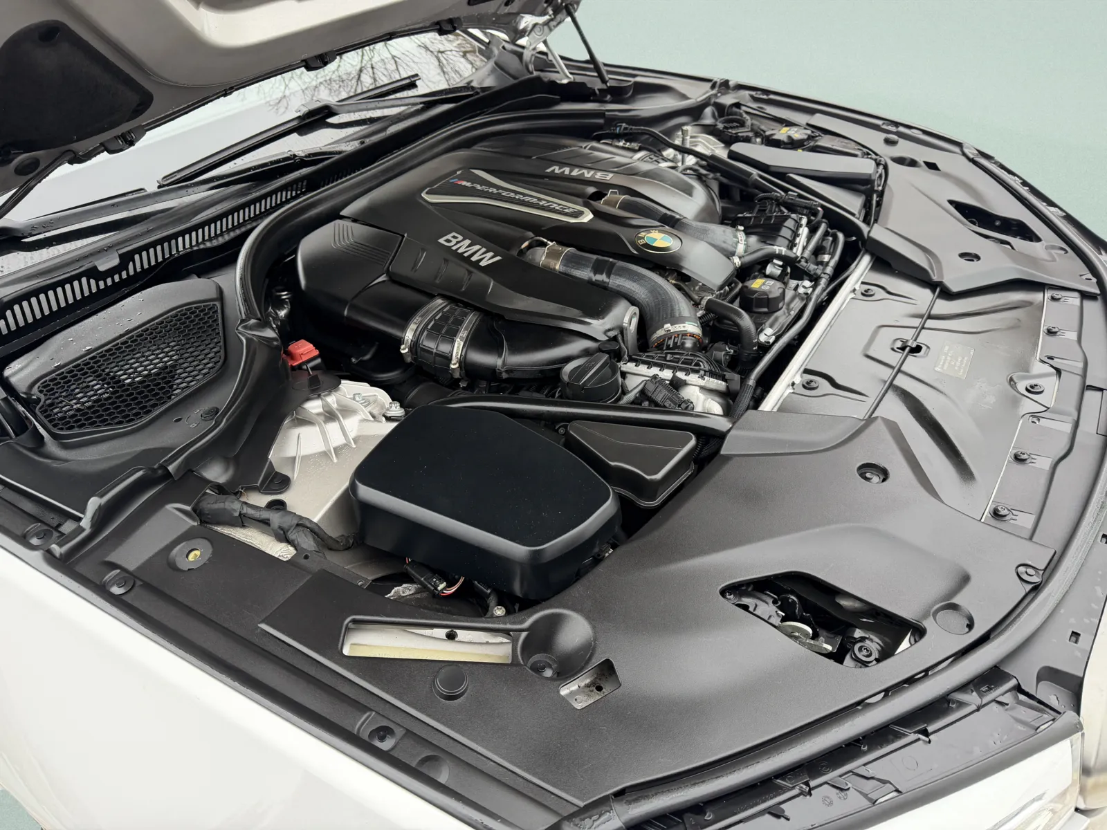 2019 BMW 5 Series M550i - Photo 17