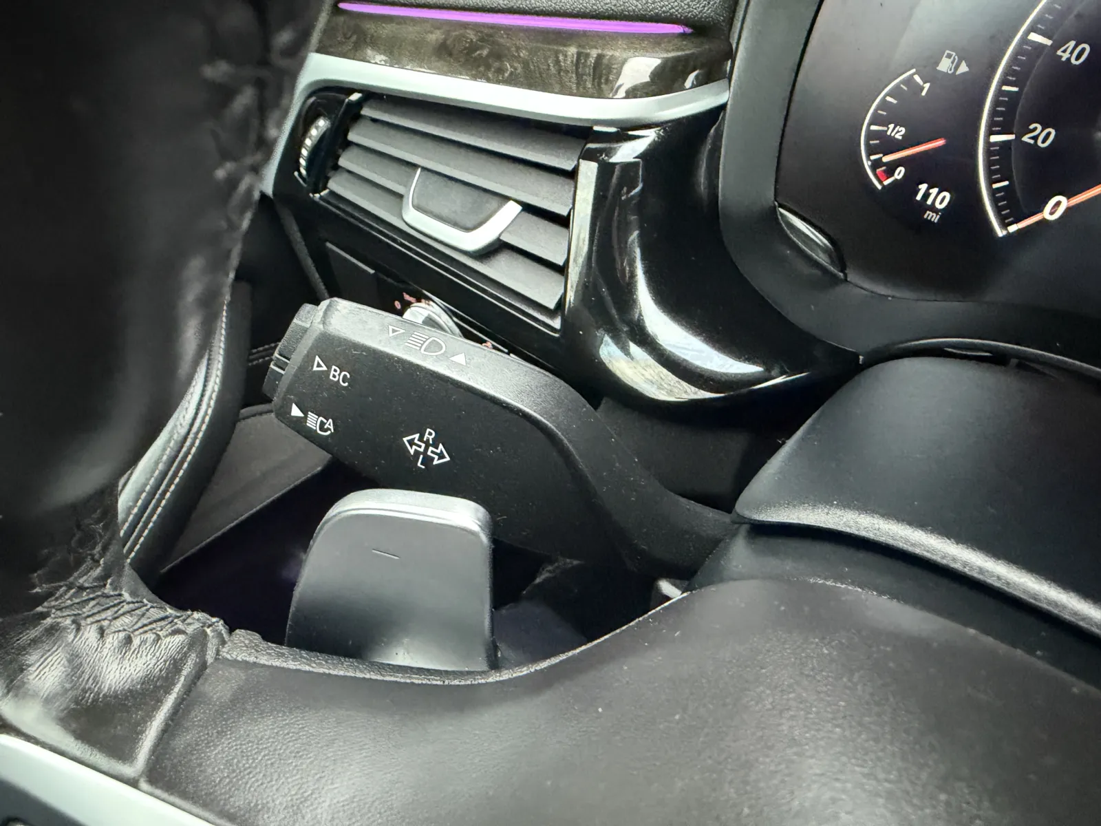 2019 BMW 5 Series M550i - Photo 26
