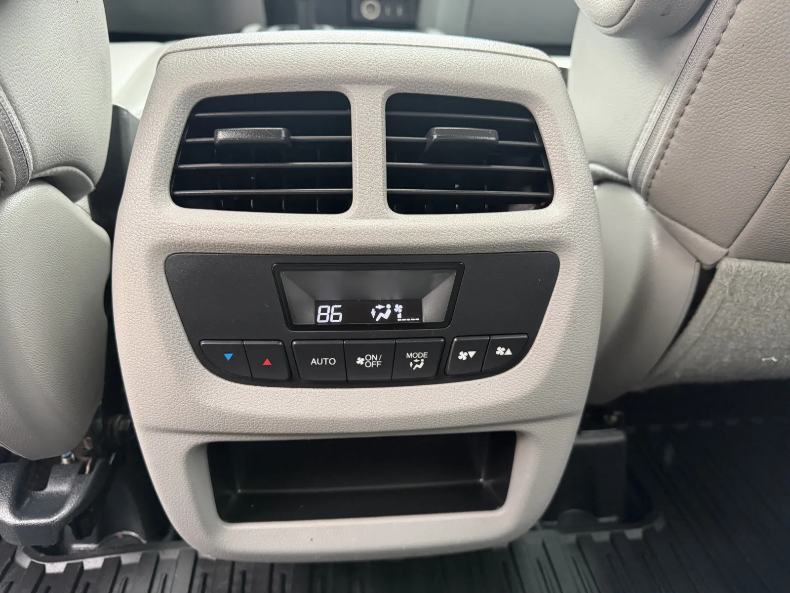 2016 Honda Pilot EX-L - Photo 43