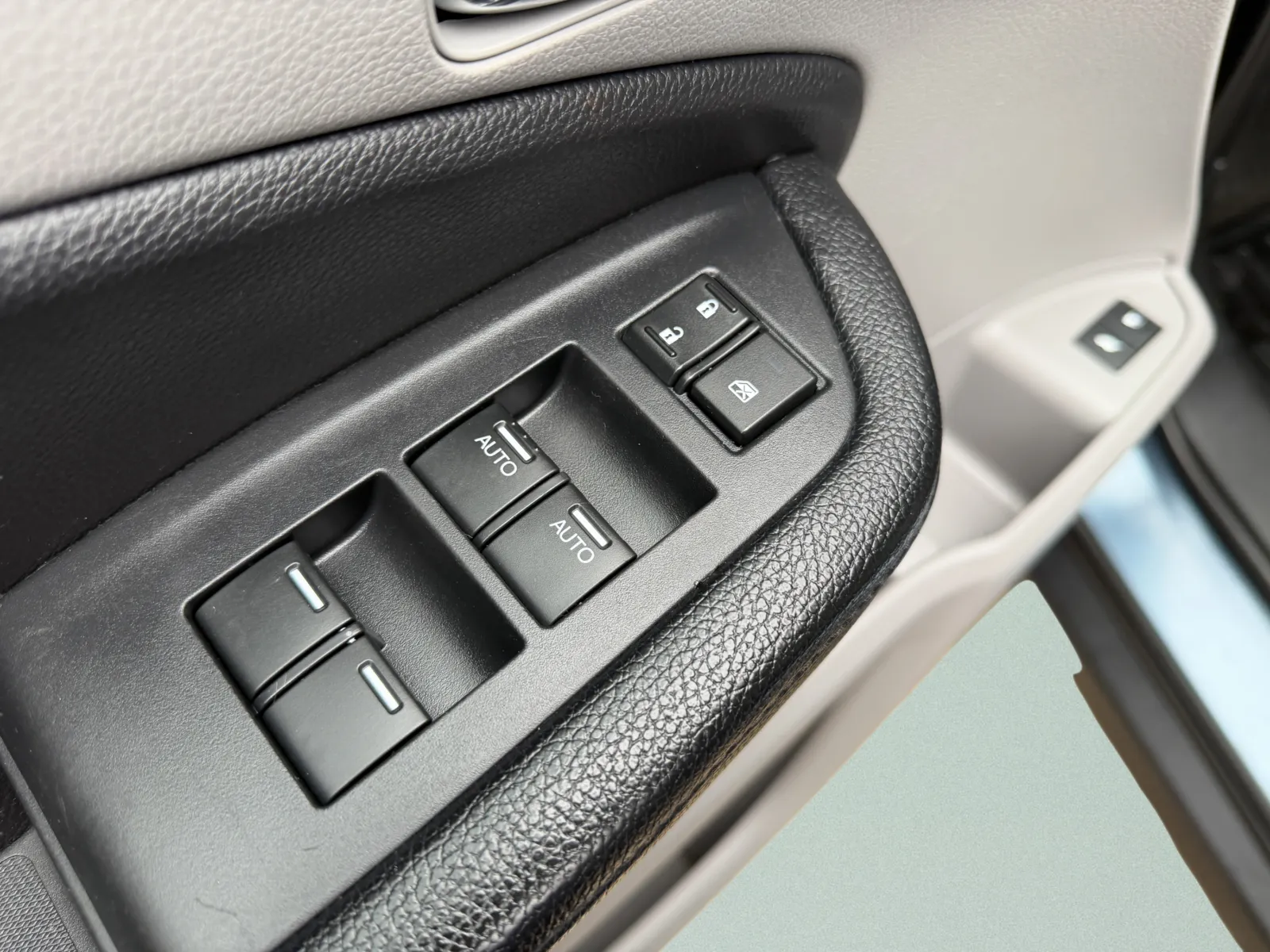 2016 Honda Pilot EX-L - Photo 20