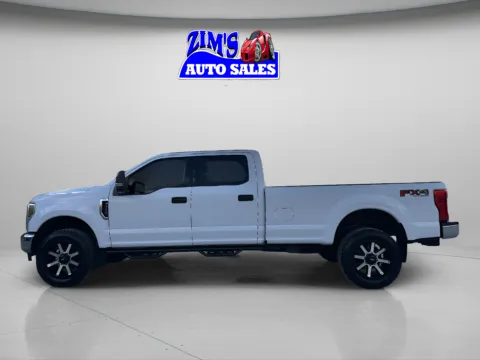 More photos of 2018 Ford F-350 Super Duty XLT at Zim's Auto Sales, IN