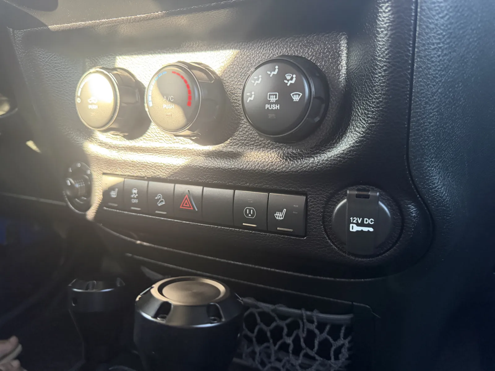2015 Jeep Wrangler Unlimited Rubicon - Photo 25