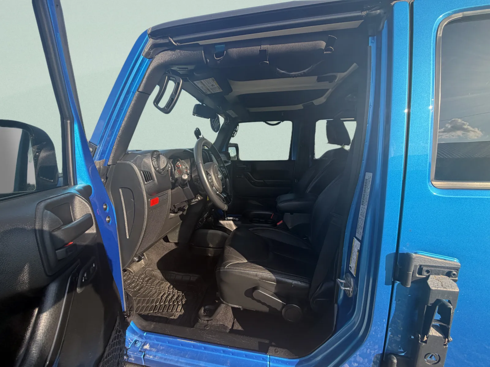 2015 Jeep Wrangler Unlimited Rubicon - Photo 12