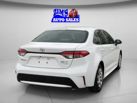 More photos of 2020 Toyota Corolla LE at Zim's Auto Sales, IN