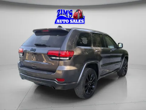 More photos of 2019 Jeep Grand Cherokee Laredo at Zim's Auto Sales, IN