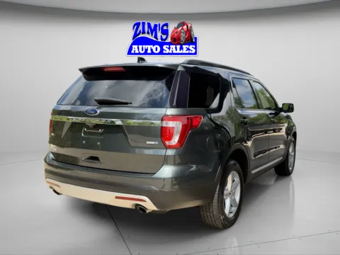 More photos of 2016 Ford Explorer XLT at Zim's Auto Sales, IN