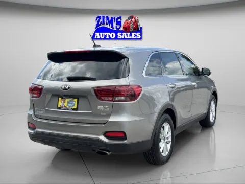 More photos of 2019 Kia Sorento LX at Zim's Auto Sales, IN
