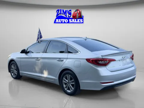 More photos of 2016 Hyundai SONATA SE at Zim's Auto Sales, IN