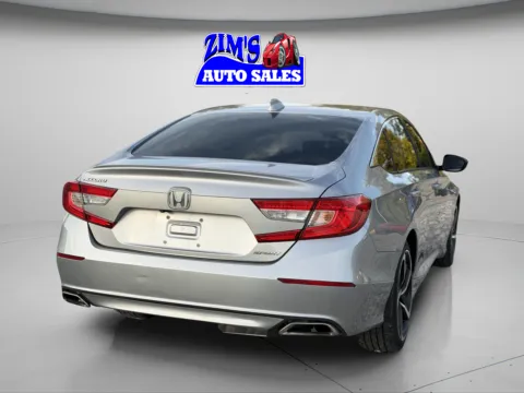 More photos of 2018 Honda Accord Sport at Zim's Auto Sales, IN