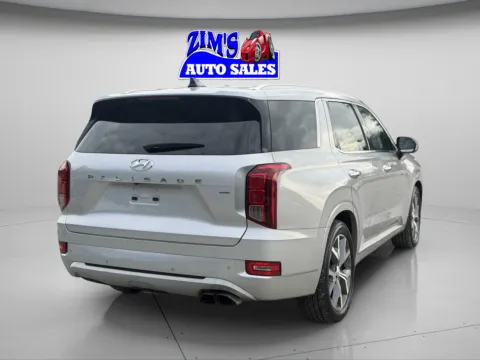 More photos of 2021 Hyundai PALISADE Limited at Zim's Auto Sales, IN