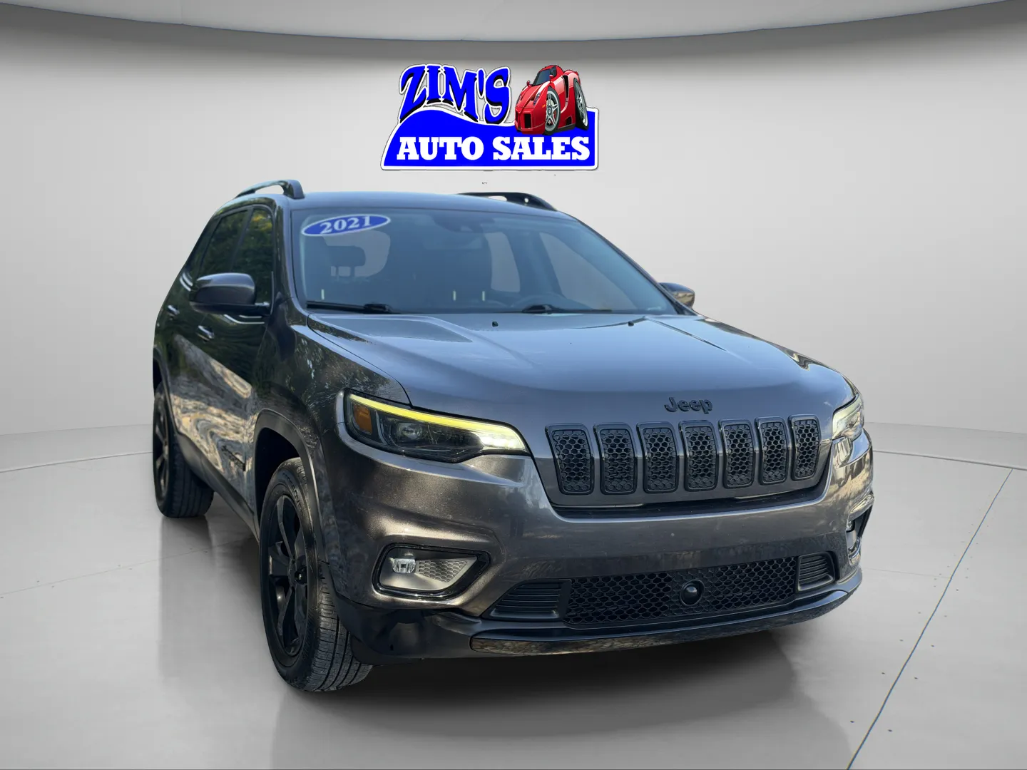 Gray 2021 Jeep Cherokee Altitude for sale in Logansport, IN