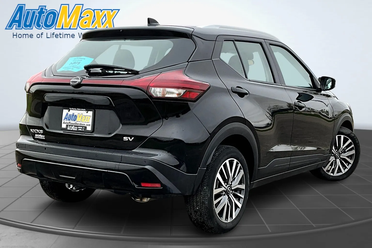 2024 Nissan Kicks SV - Photo 11