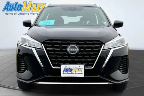 Photos of 2024 Nissan Kicks SV for sale in Aberdeen, SD at AutoMaxx of Aberdeen