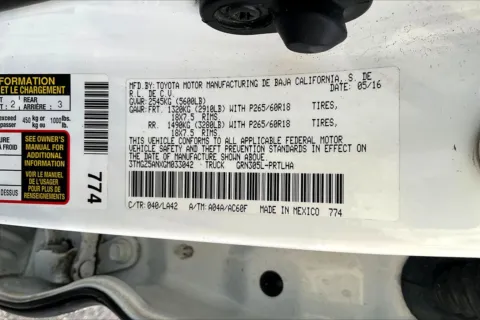 More photos of 2016 Toyota Tacoma Limited at AutoMaxx of Aberdeen, SD