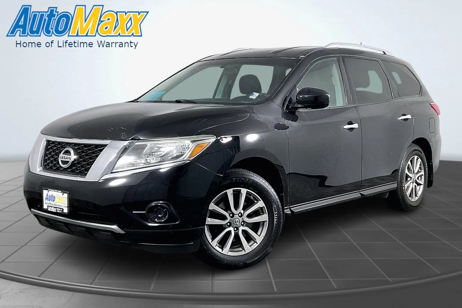 Black 2014 Nissan Pathfinder SV for sale in Aberdeen, SD