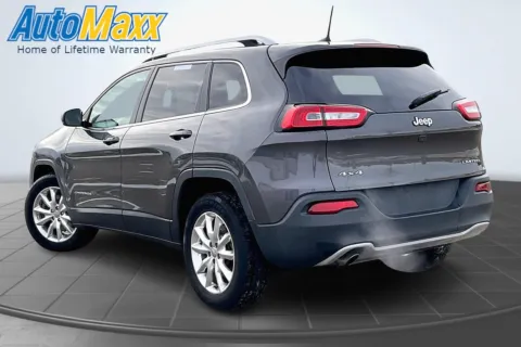More photos of 2016 Jeep Cherokee Limited at AutoMaxx of Aberdeen, SD