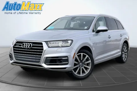 Silver 2018 Audi Q7 3.0T Prestige for sale in Aberdeen, SD