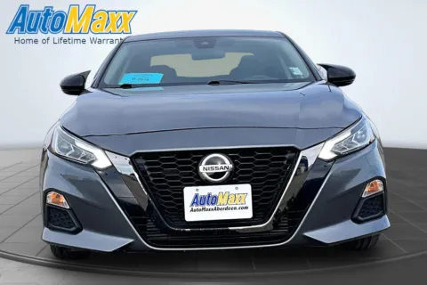 Another view of 2020 Nissan Altima 2.0 SR for sale in Aberdeen, SD at AutoMaxx of Aberdeen