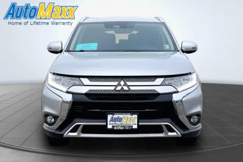 Another view of 2020 Mitsubishi Outlander SEL for sale in Aberdeen, SD at AutoMaxx of Aberdeen