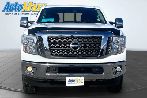 Another view of 2018 Nissan Titan XD SV for sale in Aberdeen, SD at AutoMaxx of Aberdeen