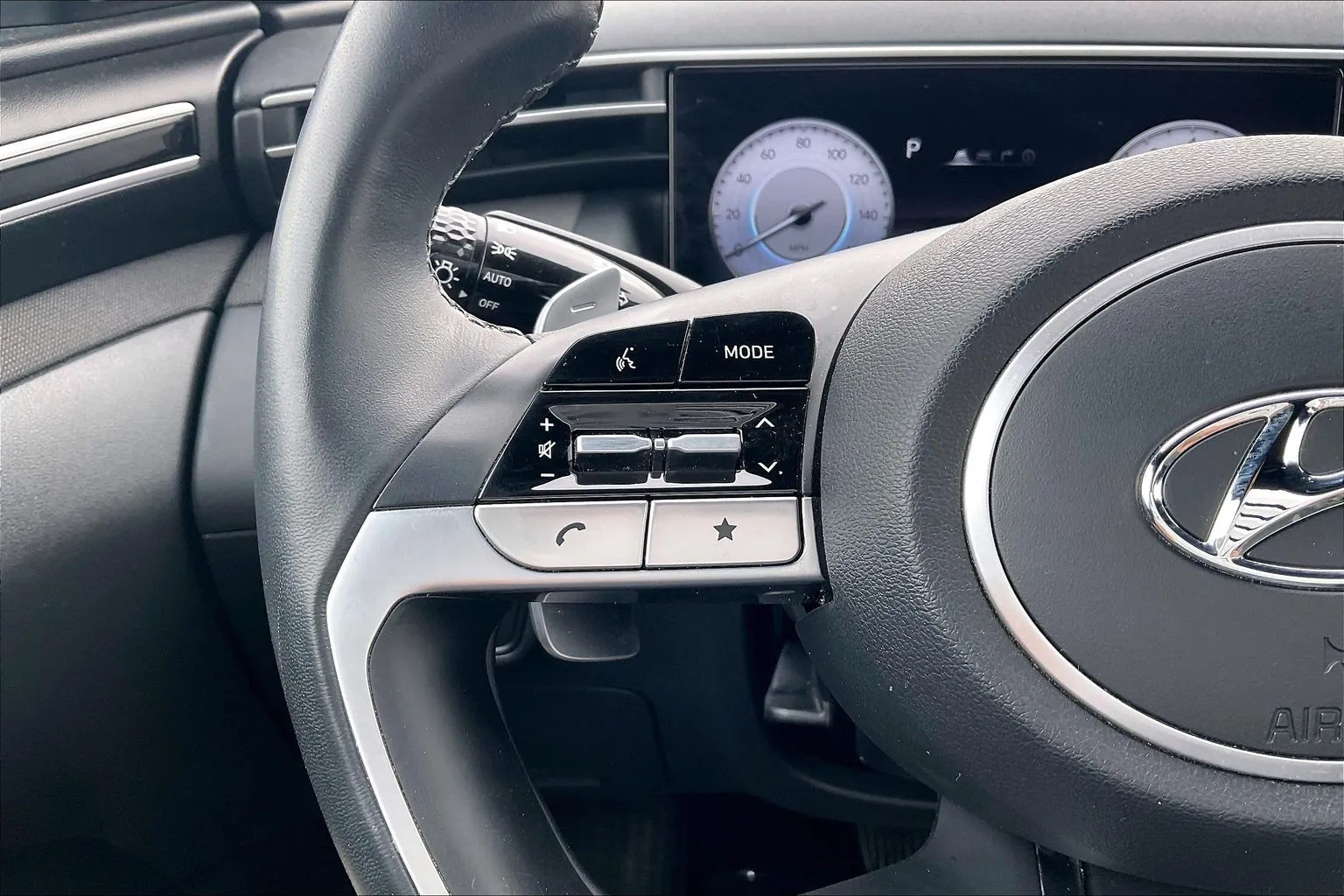 2022 Hyundai Santa Cruz Limited - Photo 17