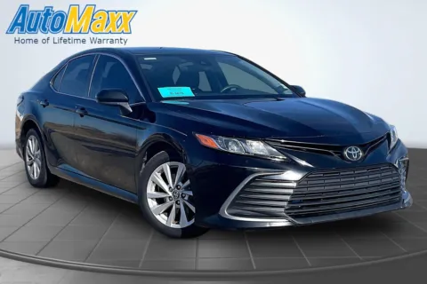 More photos of 2021 Toyota Camry LE at AutoMaxx of Aberdeen, SD