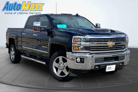 More photos of 2019 Chevrolet Silverado 2500HD LTZ at AutoMaxx of Aberdeen, SD
