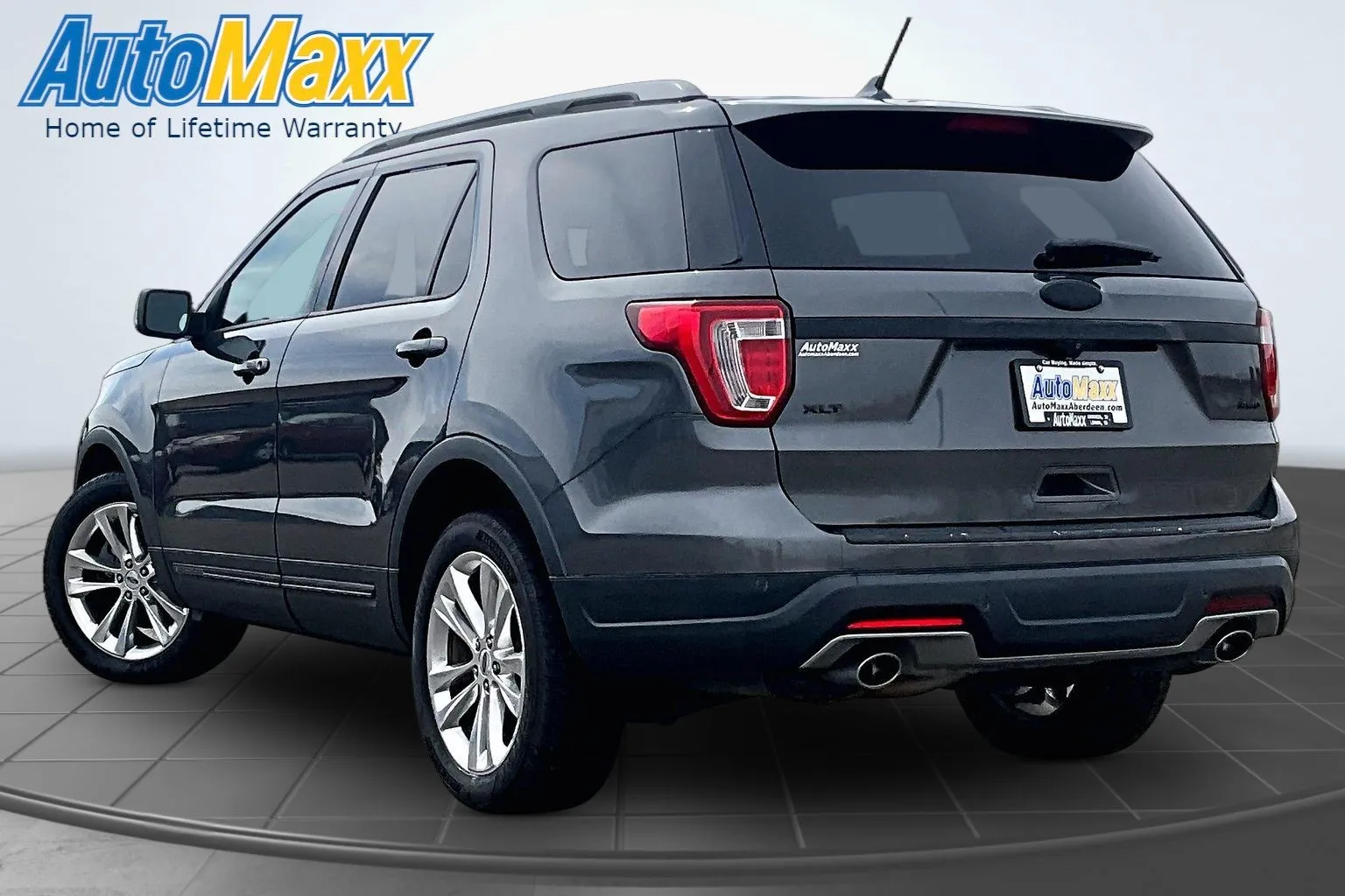 2018 Ford Explorer XLT - Photo 7