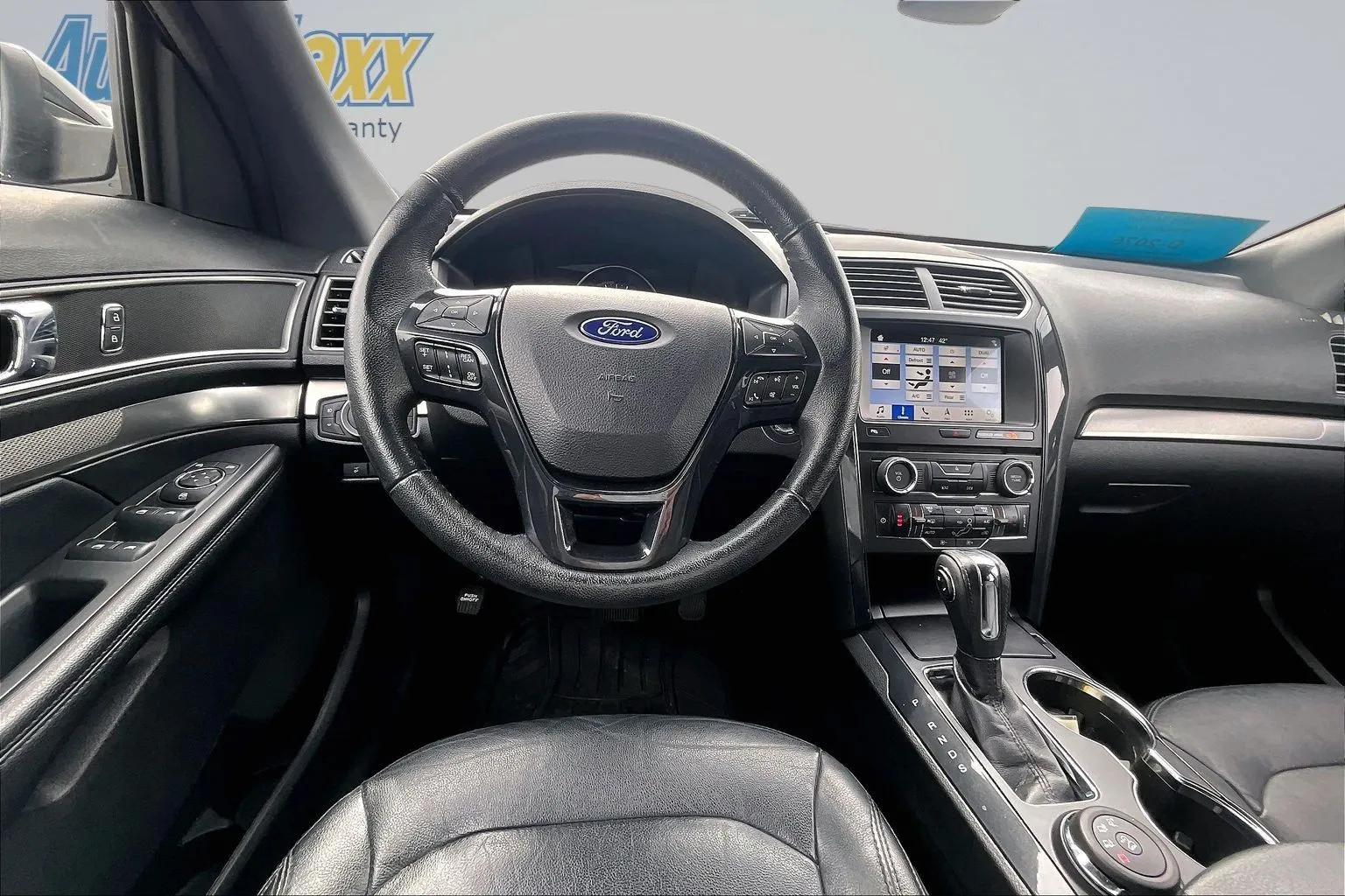 2018 Ford Explorer XLT - Photo 14