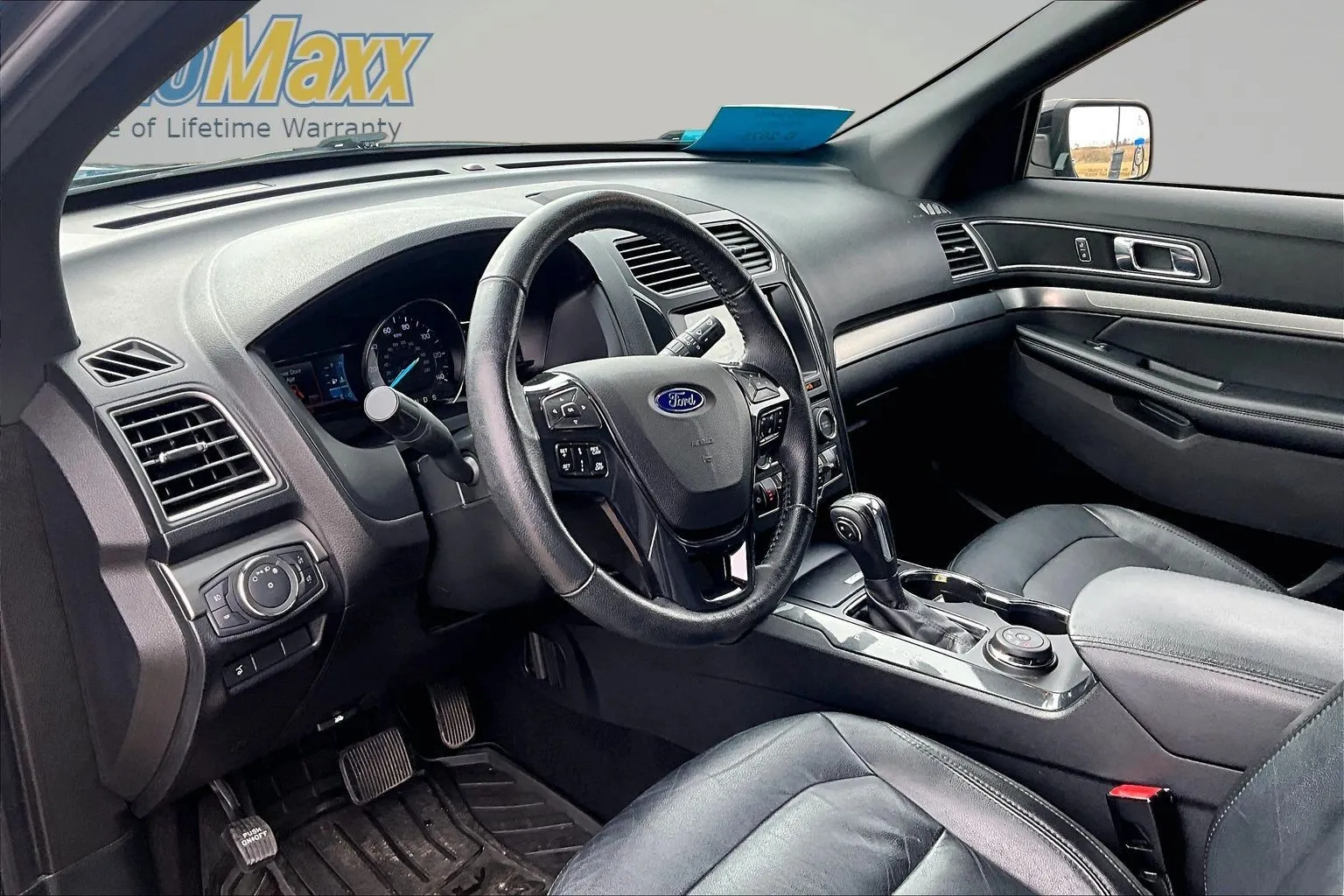 2018 Ford Explorer XLT - Photo 23