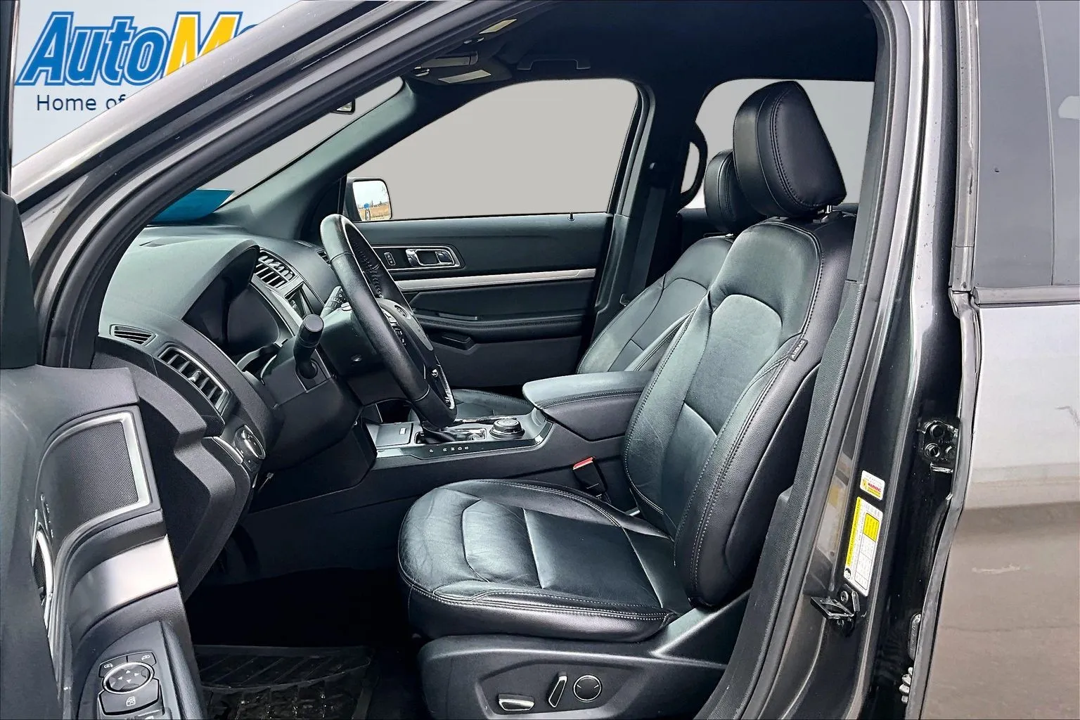 2018 Ford Explorer XLT - Photo 27