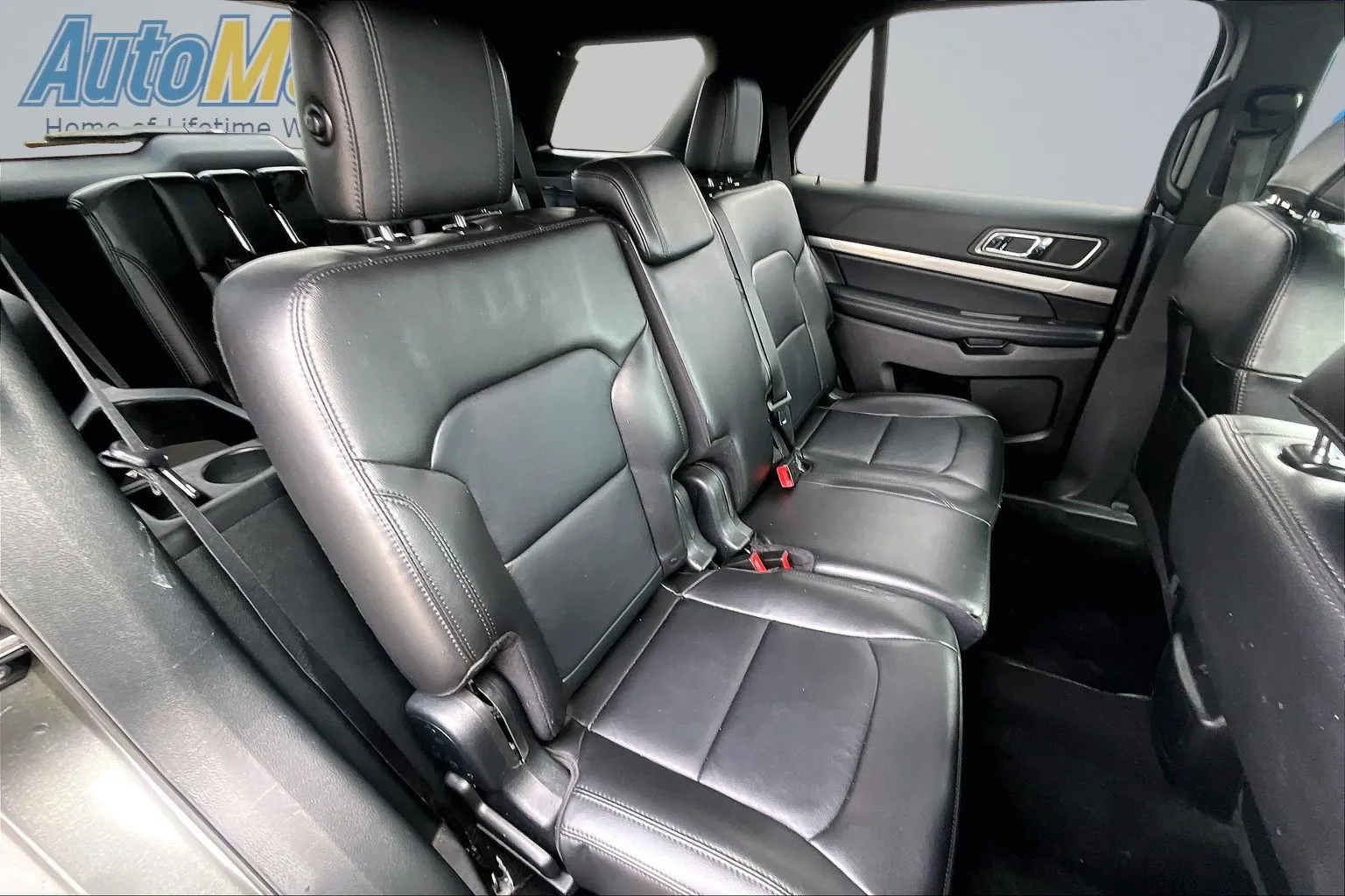 2018 Ford Explorer XLT - Photo 31