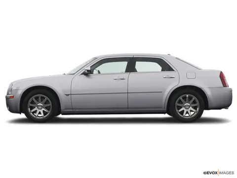 Silver 2005 Chrysler 300C for sale in Aberdeen, SD