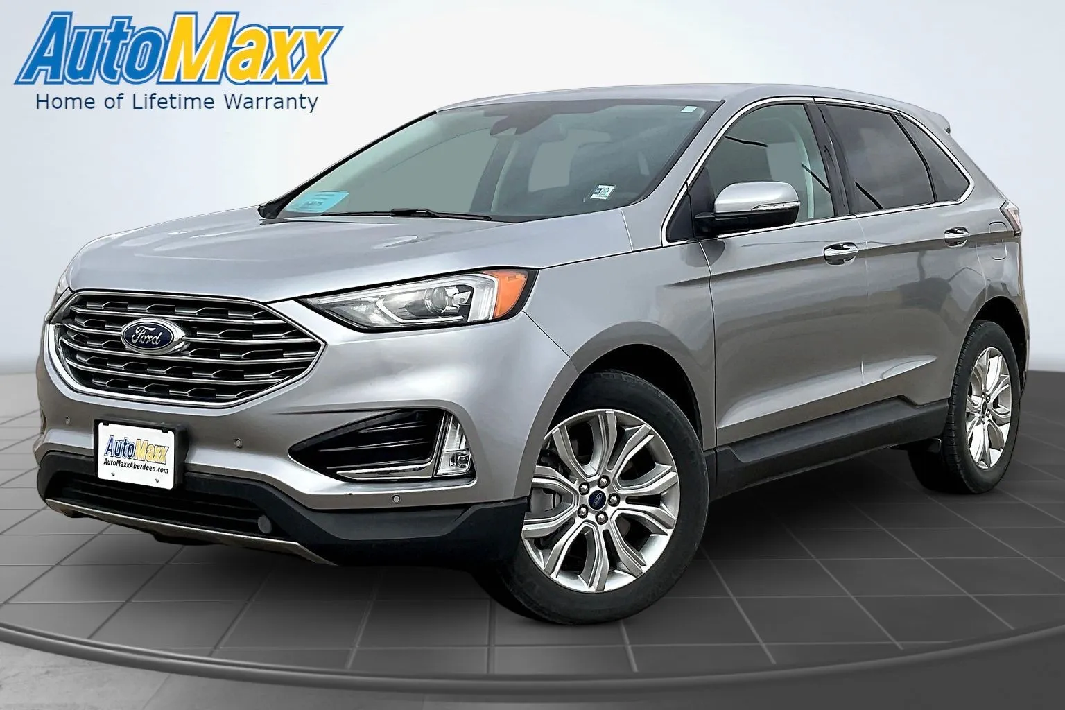 Silver 2022 Ford Edge Titanium for sale in Aberdeen, SD