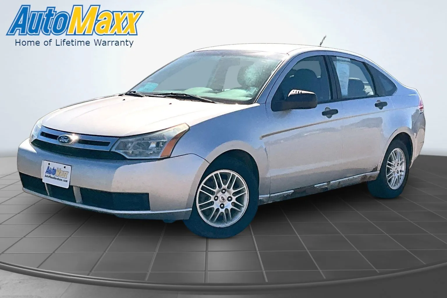Silver 2010 Ford Focus SE for sale in Aberdeen, SD