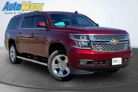 More photos of 2017 Chevrolet Suburban LT at AutoMaxx of Aberdeen, SD