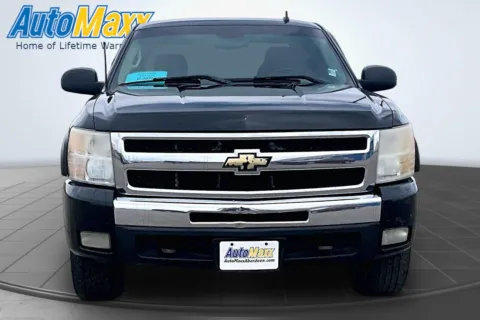 Another view of 2009 Chevrolet Silverado 1500 LT for sale in Aberdeen, SD at AutoMaxx of Aberdeen