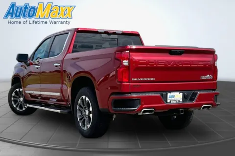 More photos of 2024 Chevrolet Silverado 1500 High Country at AutoMaxx of Aberdeen, SD