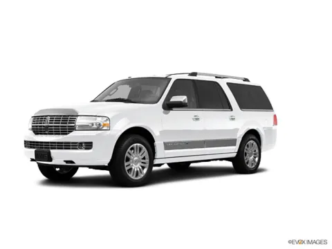 White 2013 Lincoln Navigator L for sale in Aberdeen, SD