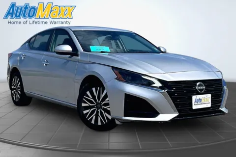 More photos of 2023 Nissan Altima 2.5 SV at AutoMaxx of Aberdeen, SD