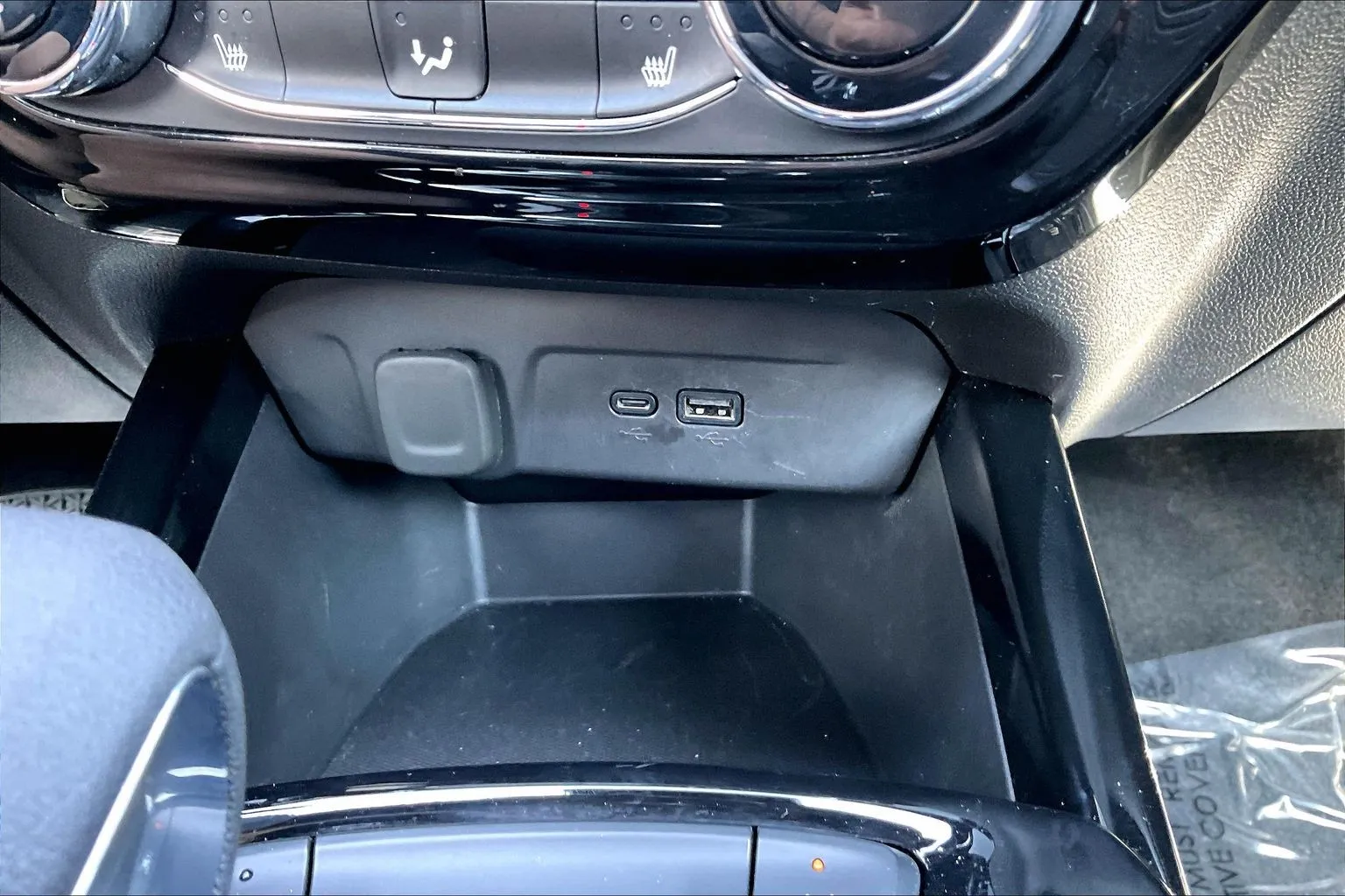 2024 Chevrolet Trax RS - Photo 21
