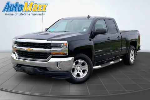 Black 2016 Chevrolet Silverado 1500 LT for sale in Aberdeen, SD