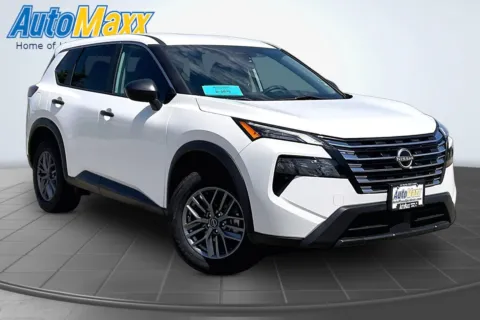 More photos of 2024 Nissan Rogue S at AutoMaxx of Aberdeen, SD